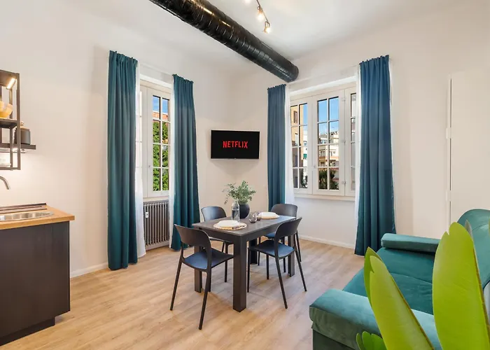 Adelante Apartment